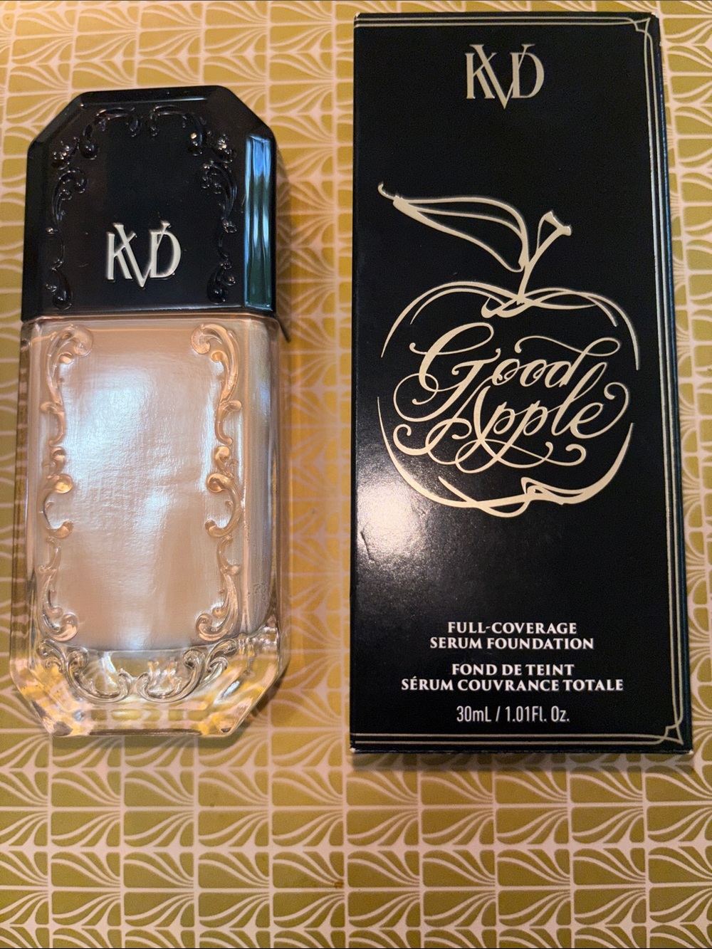 KVD Good Apple Brand New Foundation Medium 042